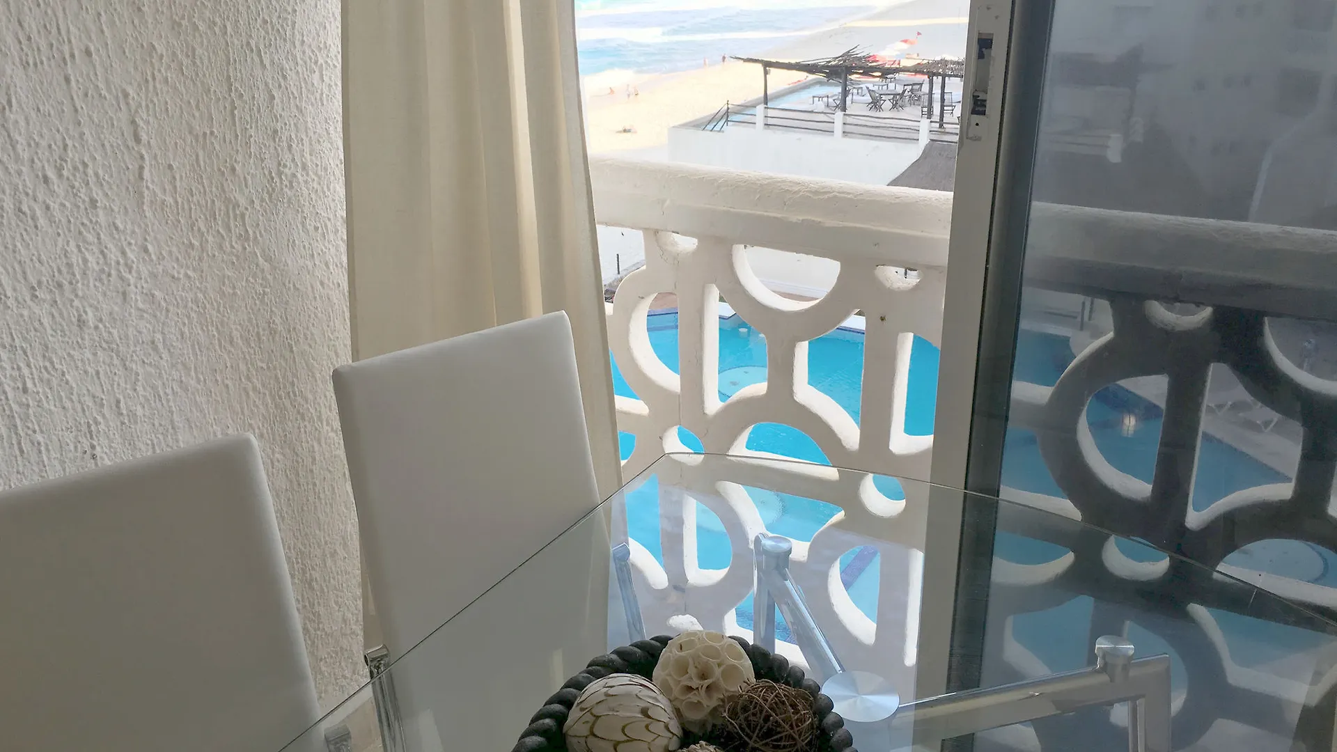 Cancun Plaza Condo
