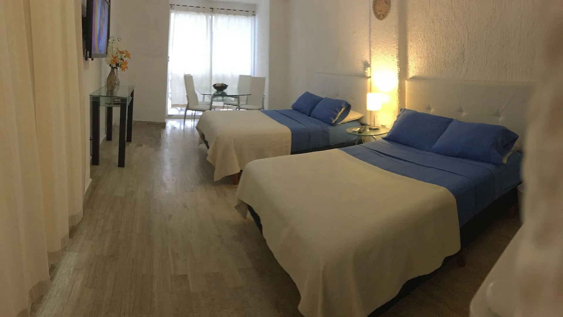 Cancun Plaza Condo Hotel